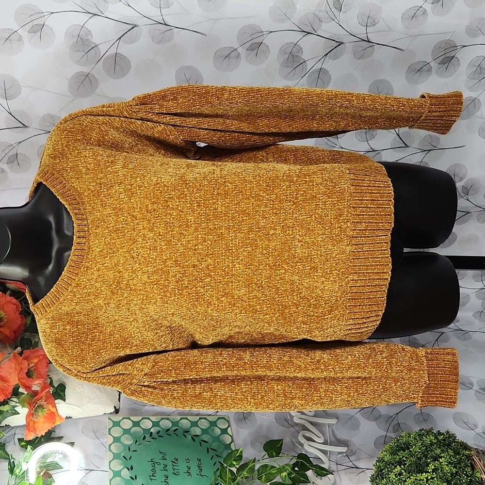 Lovers + Friends Balloon Sleeve Chenille Sweater - Medium - Picture 2 of 7